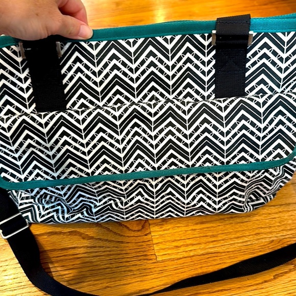 Timbuk2 Diaper Bag with padded changing pad - Picture 2 of 5